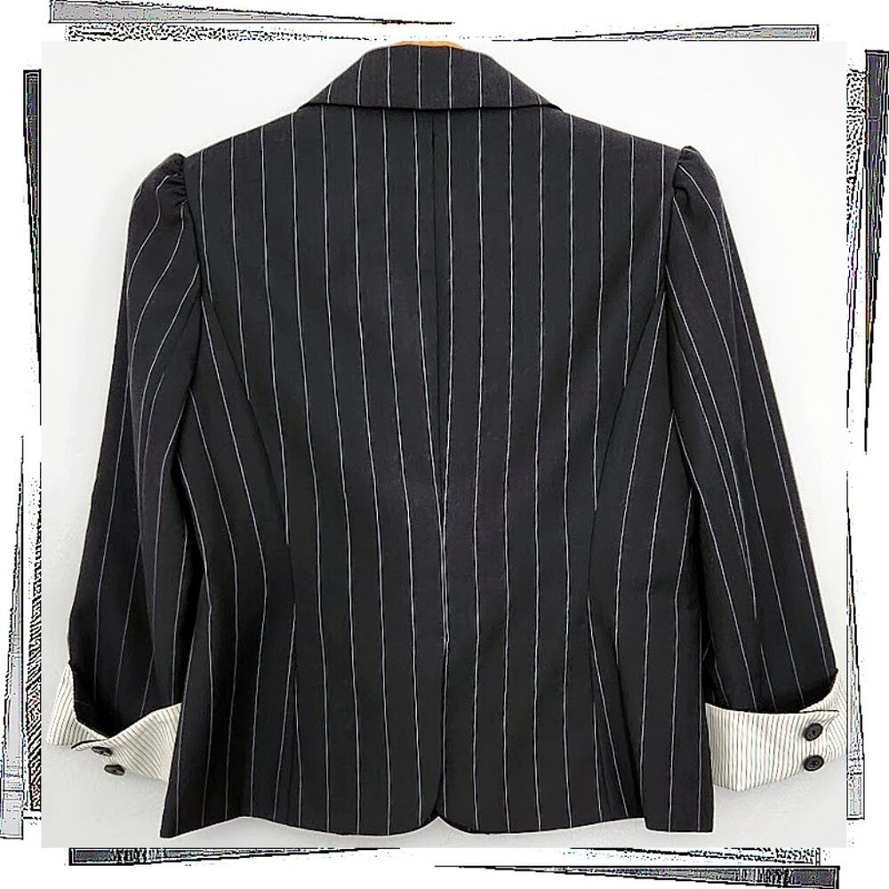 Vintage 2012 Wool Blend Black w Gray Pinstripe Jacket w Subtle Puff Sleeves (6) - Picture 6 of 7